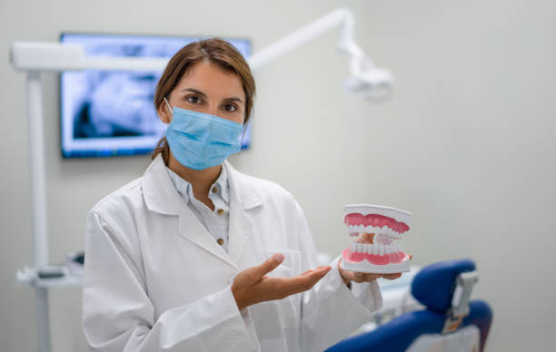 Best Cracked Tooth Emergency Dentist  in Clayton, MO